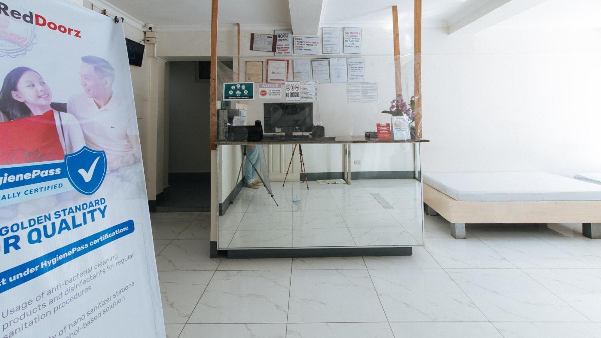 Reddoorz At Samat Mandaluyong Hotel Екстериор снимка